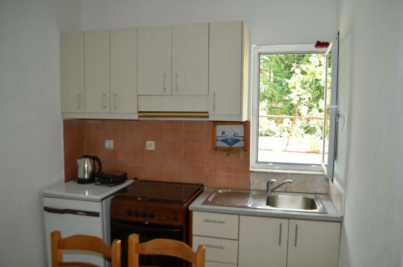 Villa Viktor Sarande Exterior photo